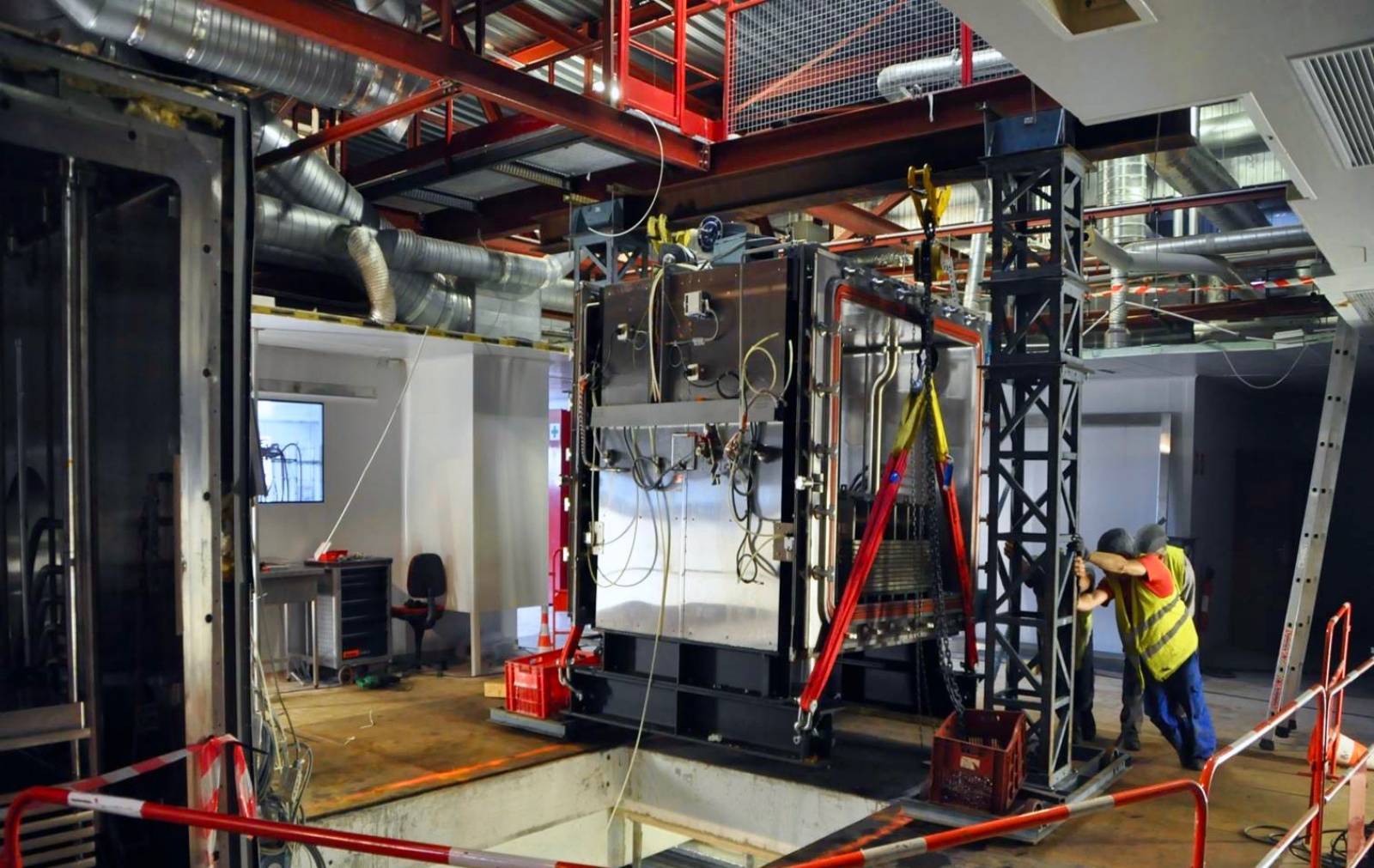 déplamacent d'une machine industrielle